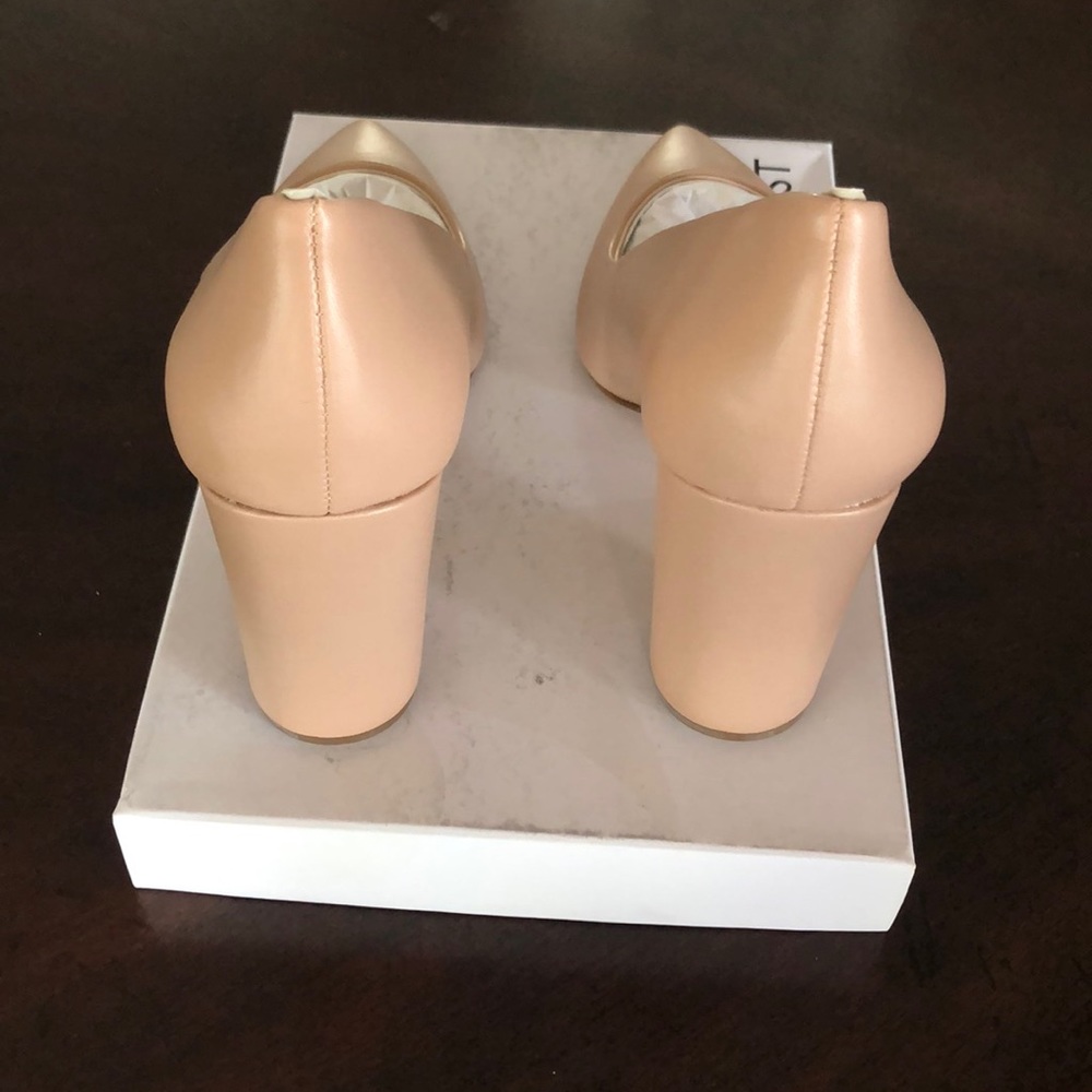 Shoes - Picture 6 of 7